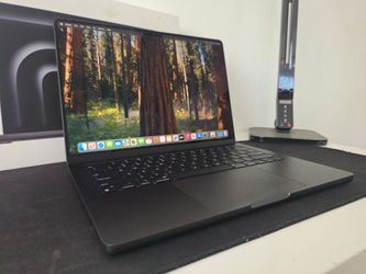 MacBook Pro 14in 2024 M4 Max 16-Core 40-Core GPU 128GB 1TB - MDM Locked
