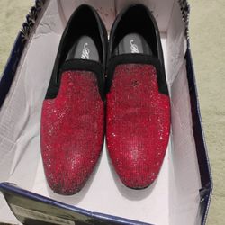 Amali, Adkin -212 , Color Black/ Red , Size : 7.5 , 