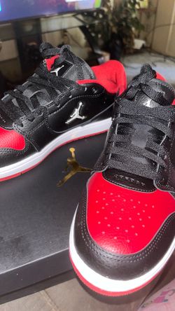 Jordan’s Men Court Connect Low Sneakers