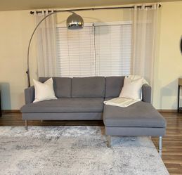 West elm reversible sectional couch🚚available