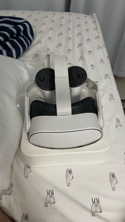 meta quest 3s 128 gbs barely used