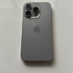 🔥iPhone 15 Pro 256 GB (Unlocked) - Like New🔥