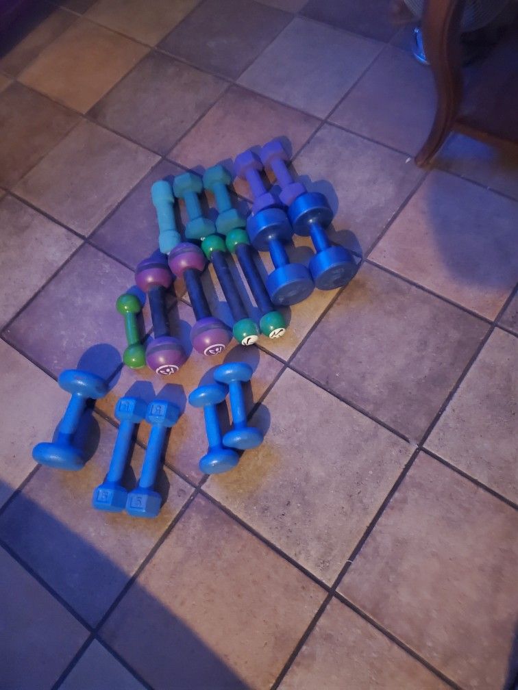 Bunch Of Weights Great For Yoga Walking Rehab Just The 4 Zumba Weights Were Over $50