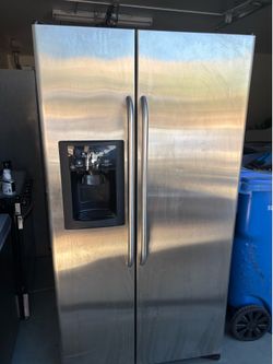 GE Refrigerator