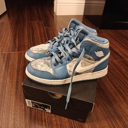 Air Jordan 1 Nike Mid "Blue Denim Wash" Size 6Y