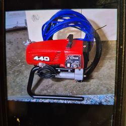 TITAN 440 Portable Electric Airless Paint Sprayer