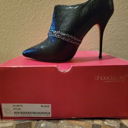 Shoedazzle Elizete Ankle Boots