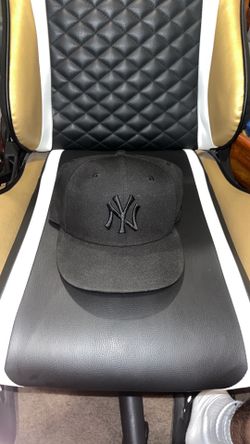 ALL BLACK NY Yankees fitted