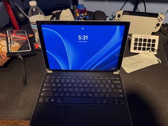 Surface Pro 7 with Accessories