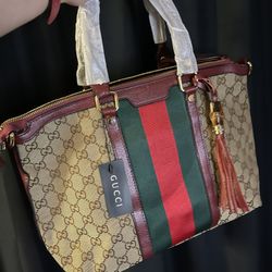 Tote Bag With Zipper