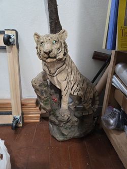 White tiger lamp