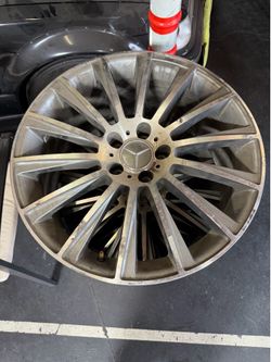 Mercedes AMG multi spoke wheels