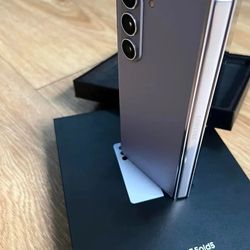 Samsung Galaxy Z Fold 5