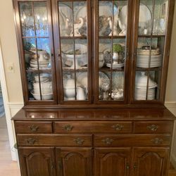 Solid cherry - Ethan’s Allen China Cabinet MAKE AN OFFER 