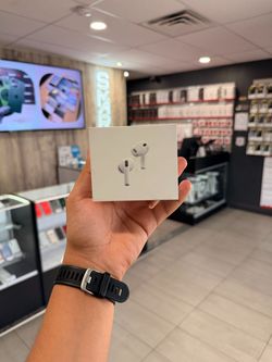 Apple AirPods Pro 3rd Generation – Brand New – Noise Cancellation