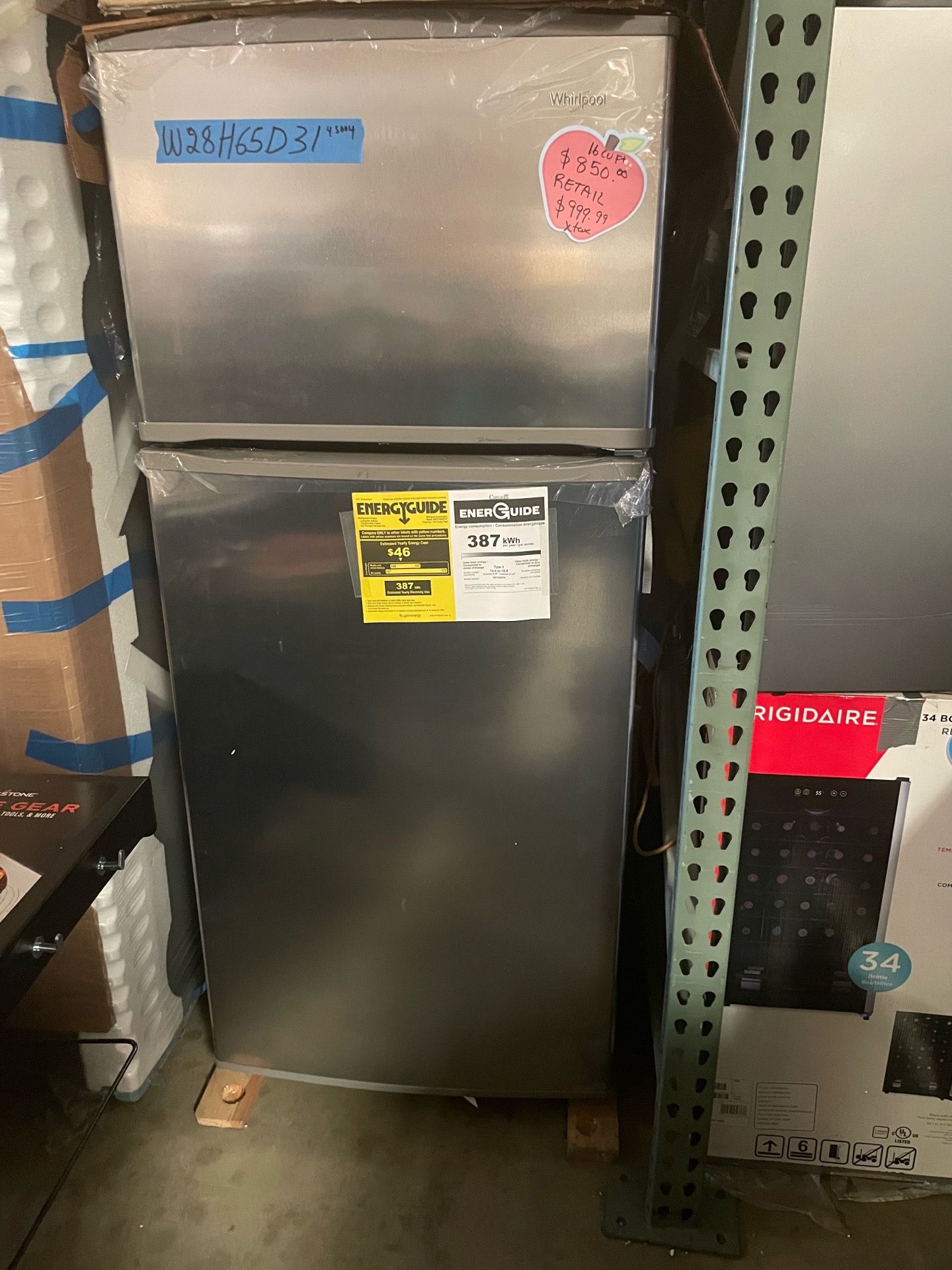 Refrigerator top and bottom Whirlpool w 28”