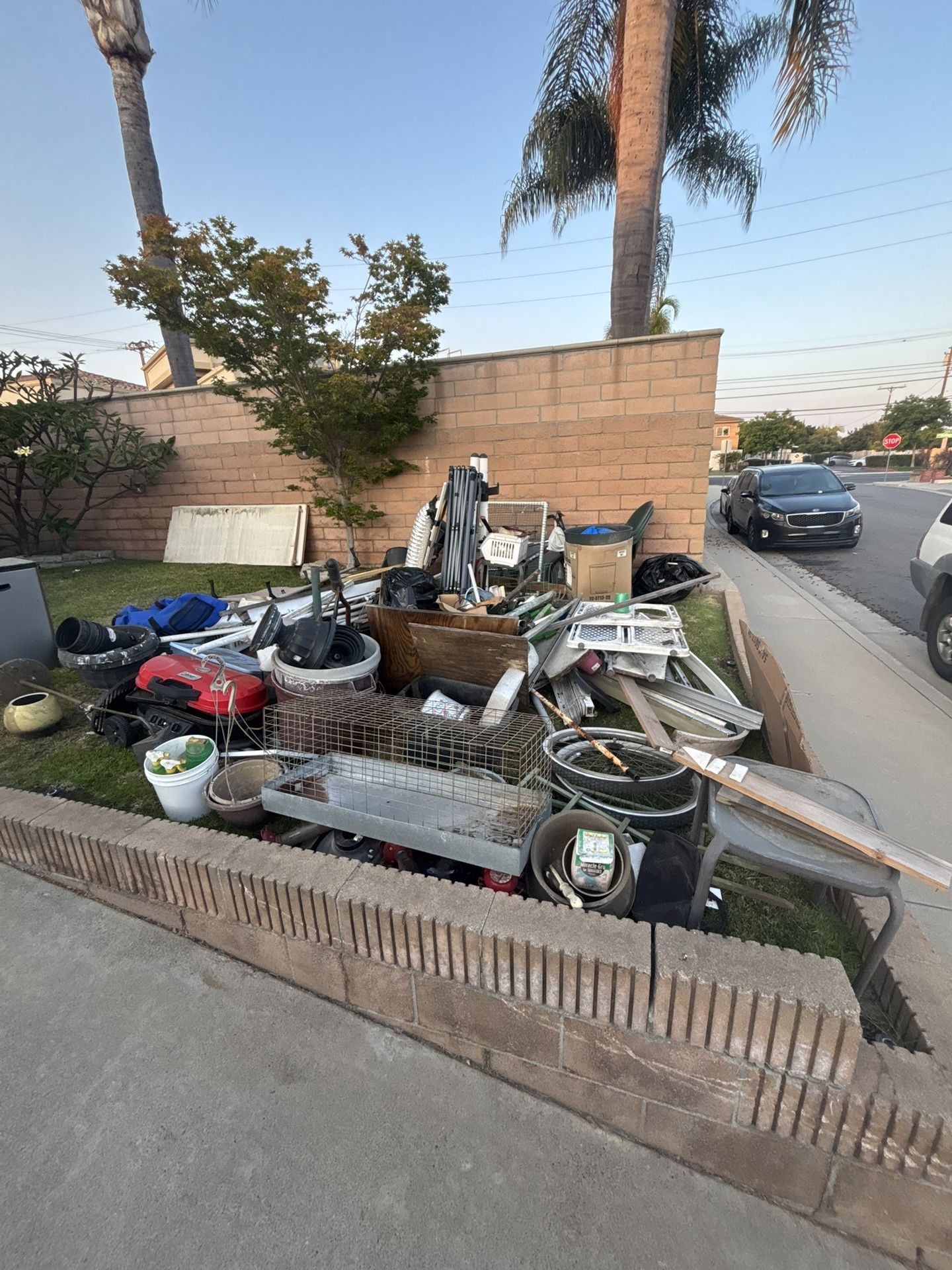 Free Items Come Pick Up