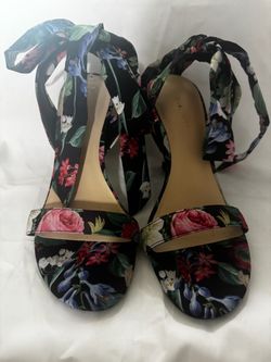 Nine West floral  heels size 7.5