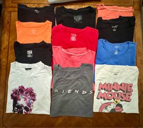 12 Woman Xlarge Tshirts bundle