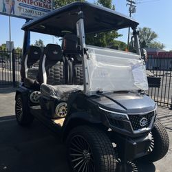2025 Evolution D-MAX GT4 Golf Cart