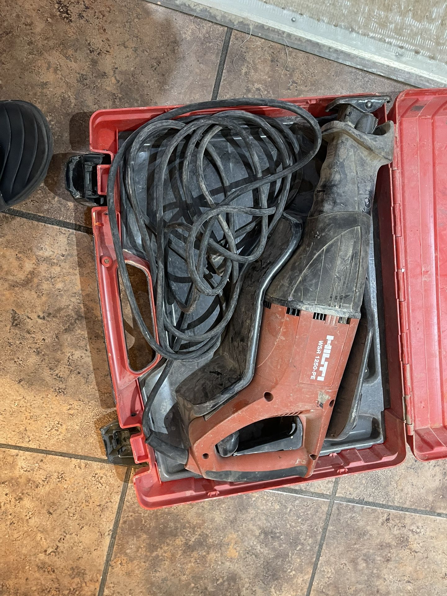 Hilti Saw