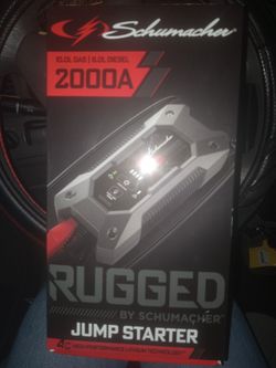 RUGGED JUMP STARTER by Schumacher
