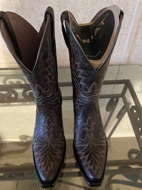 *BRAND NEW* Ariat Boot