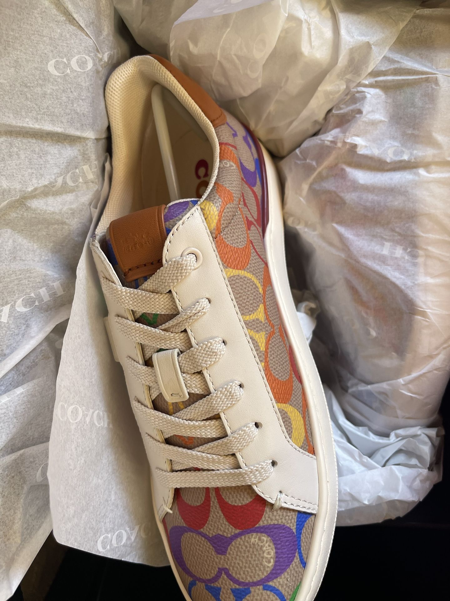 Coach brand Lowline Rainbow Sneaker women Size 6B 8B
