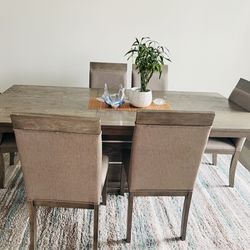 Extendable Dining Table Set 