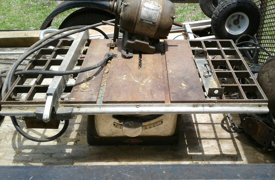 Vintage 1952 Craftsman 8" table saw