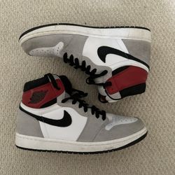 Men's Nike Air Jordan Retro 1 High OG "Light Smoke Grey" Sneakers