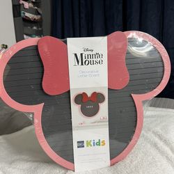 Minnie Mouse Letter Board