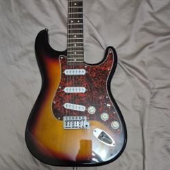 Squier Stratocaster in Sunburst