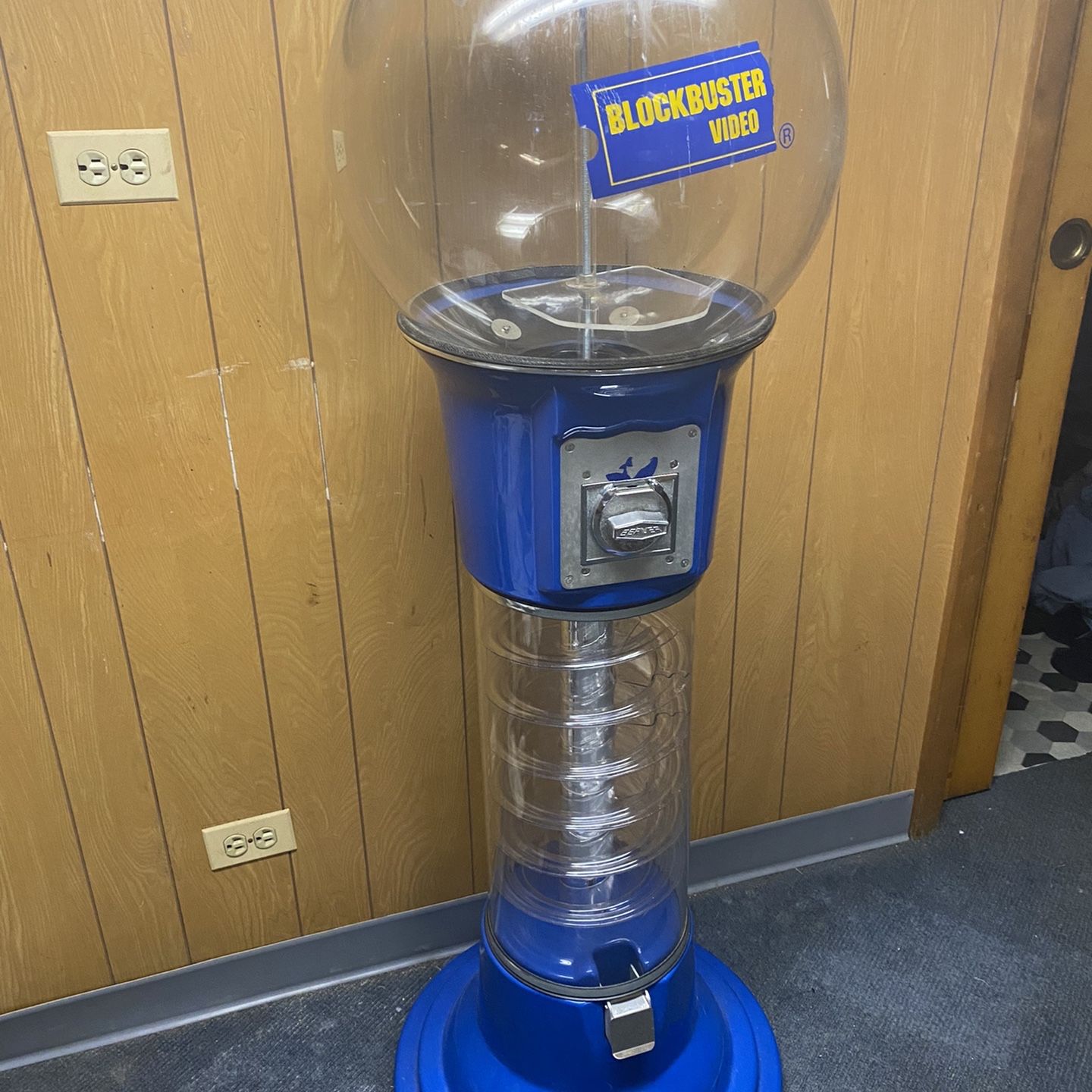 Original Wizard Spiral Gumball Machine