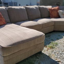 Wrap Around Sectional Couch “WE DELIVER”