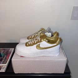 Air Force One Supreme Gold Medal Size 10.5