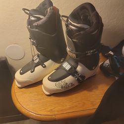 Salomon SCS Snow Ski Boots Period Size 28.5..US 11.5
