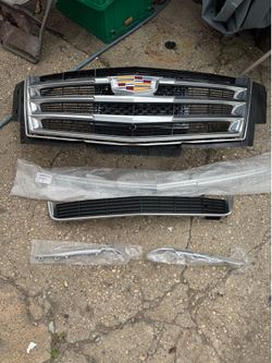 Chrome Cadillac grill for 2015 2020 model