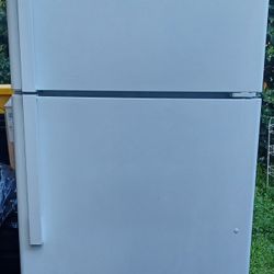 FRIDGE NEW !!
