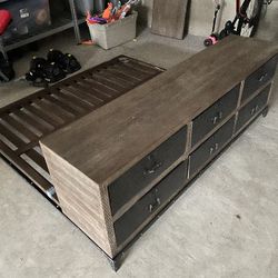 RH Full Size Bed With Drawers