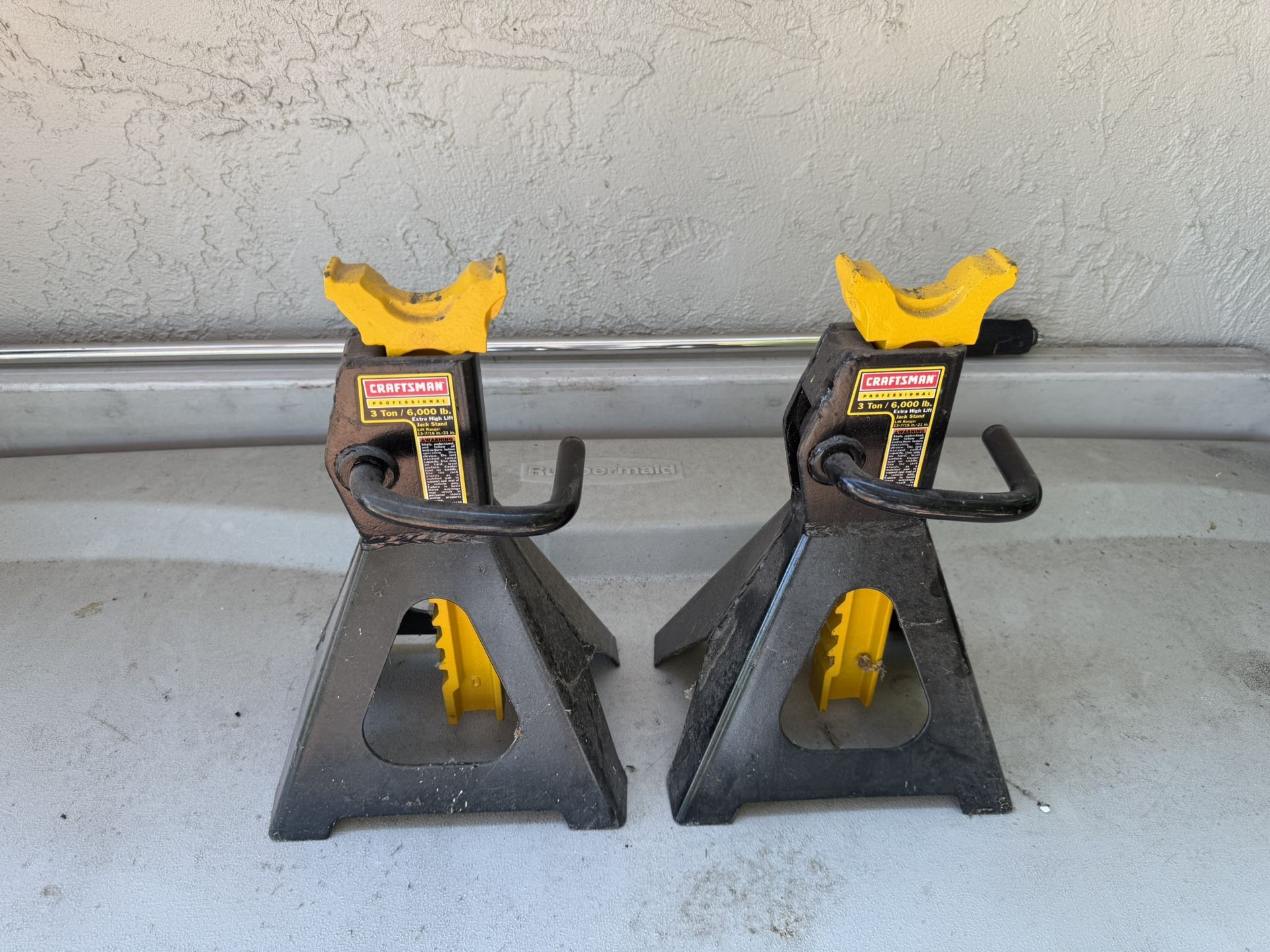 Craftsman Professional 3 Ton Extra High Lift Jackstands (2)