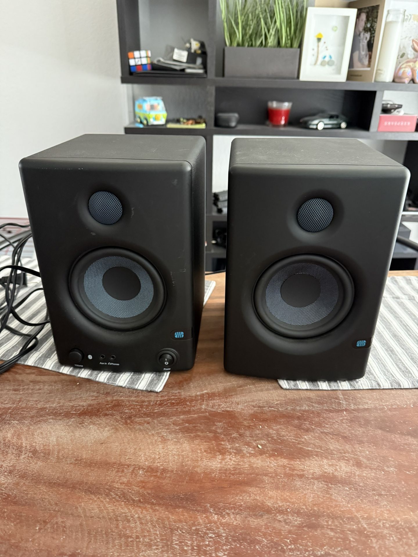 PreSonus Eris E4.5BT 4.5” bluetooth studio monitor speakers pair