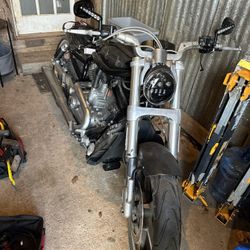 Harley Davidson V-Rod Muscle 2012