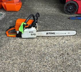Stihl ms250 with case