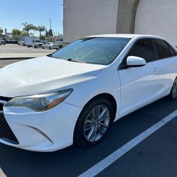2015 Toyota Camry SE
