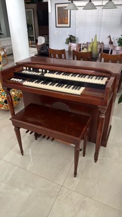 Vintage 1955 Hammond M3 Organ