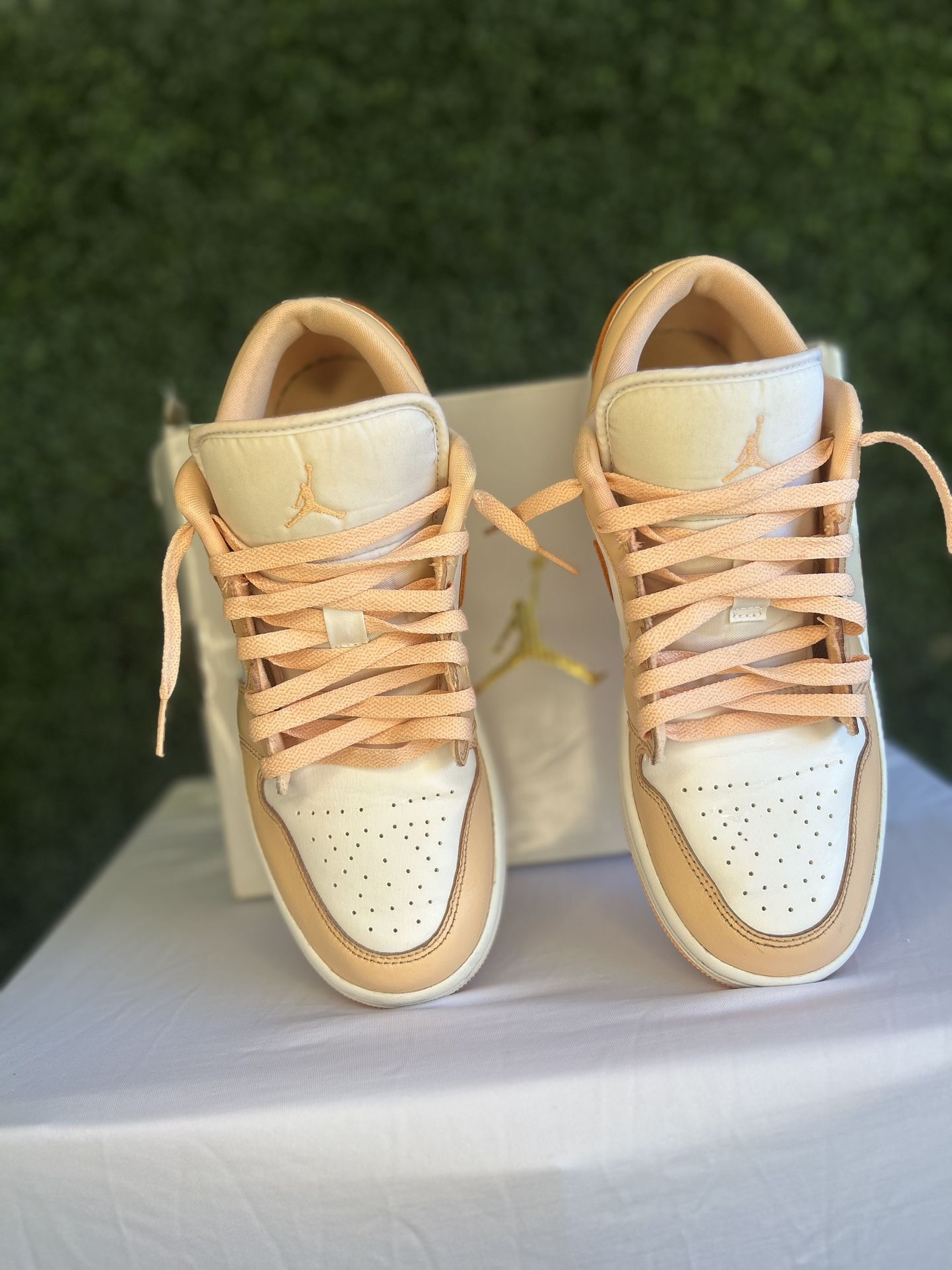 Women’s Nike Dunks (Low)