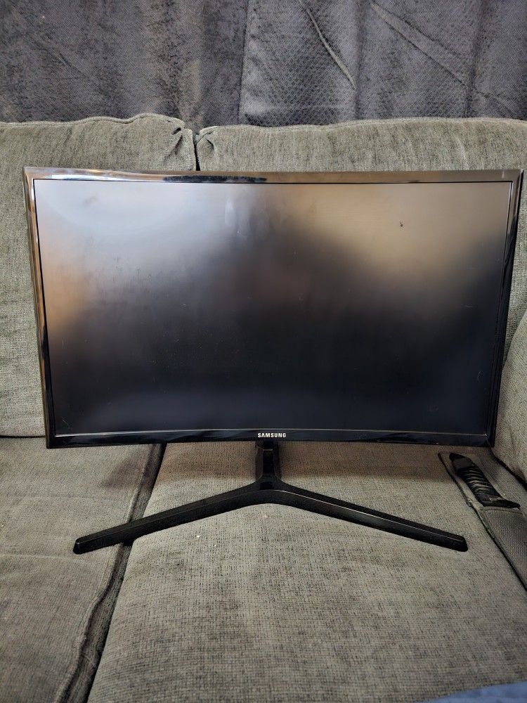 Samsung 24 Inch Curved Monitors