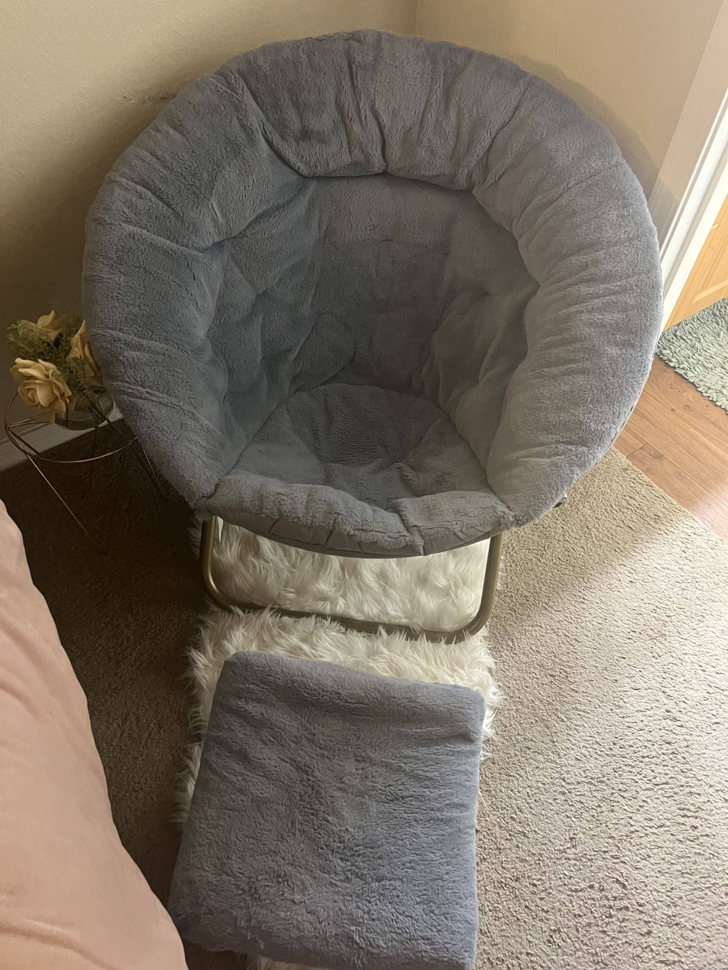 Faux Fur Saucer Chair With Footrest Ottoman