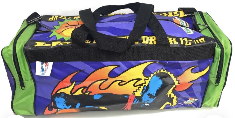 Gatorade Duffle Bag: Mint condition Vintage Gatorade Duffel bag1996. Graphics by Frank Kozik